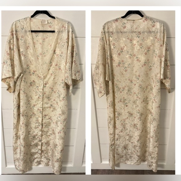 CALIFORNIA DYNASTY Vintage woman floral lace cream satin dainty feminine robe 1X - Picture 1 of 14